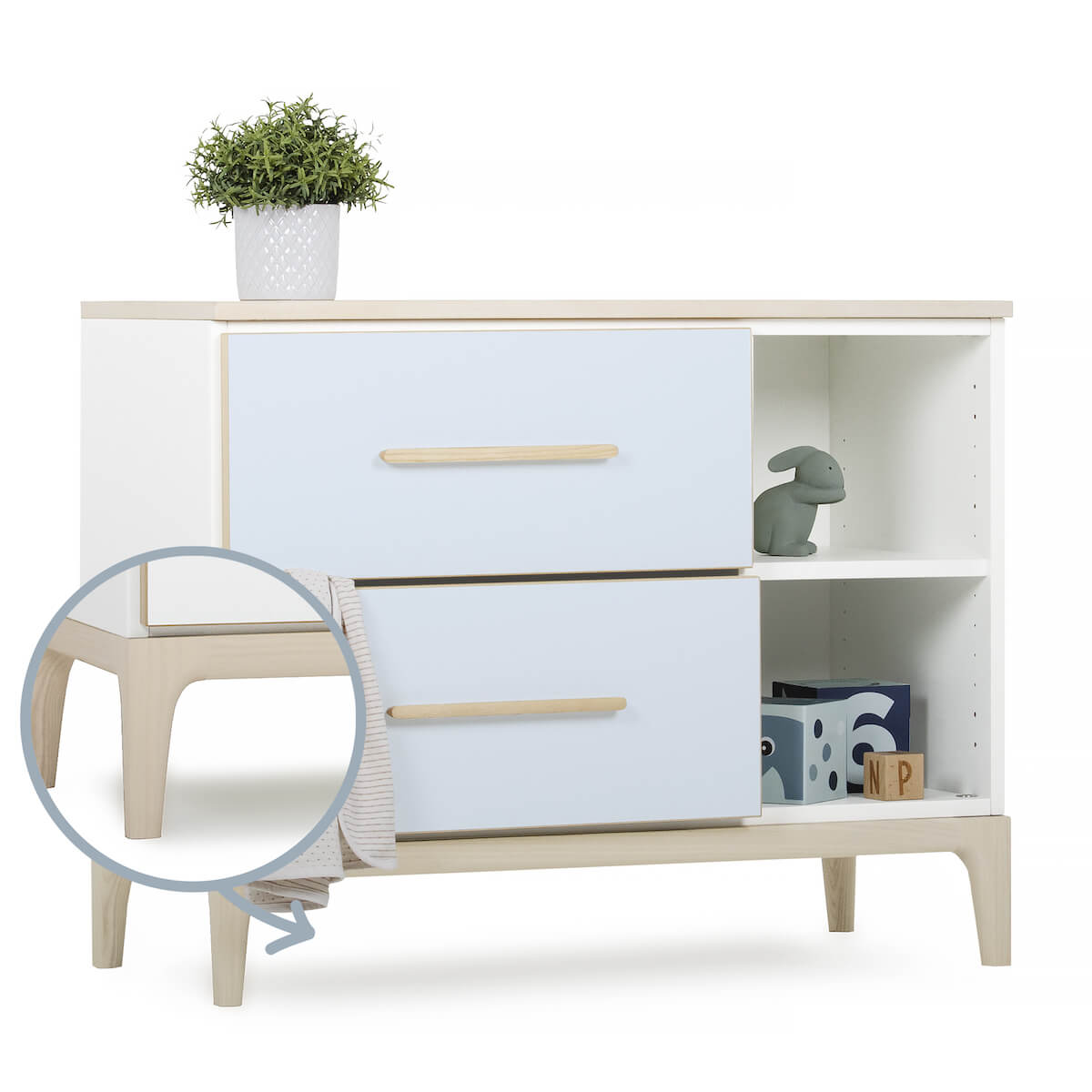 Kommode2 Schubladen NADO Curve Esche sky blue