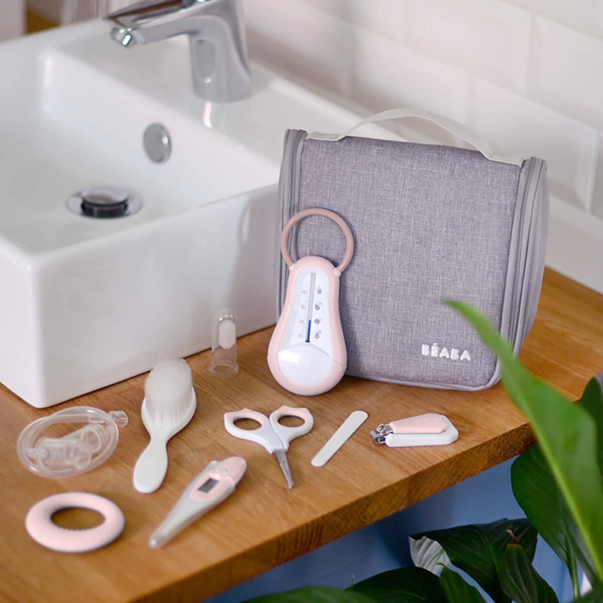 Kosmetiktasche NOMADE 9 Beaba old pink