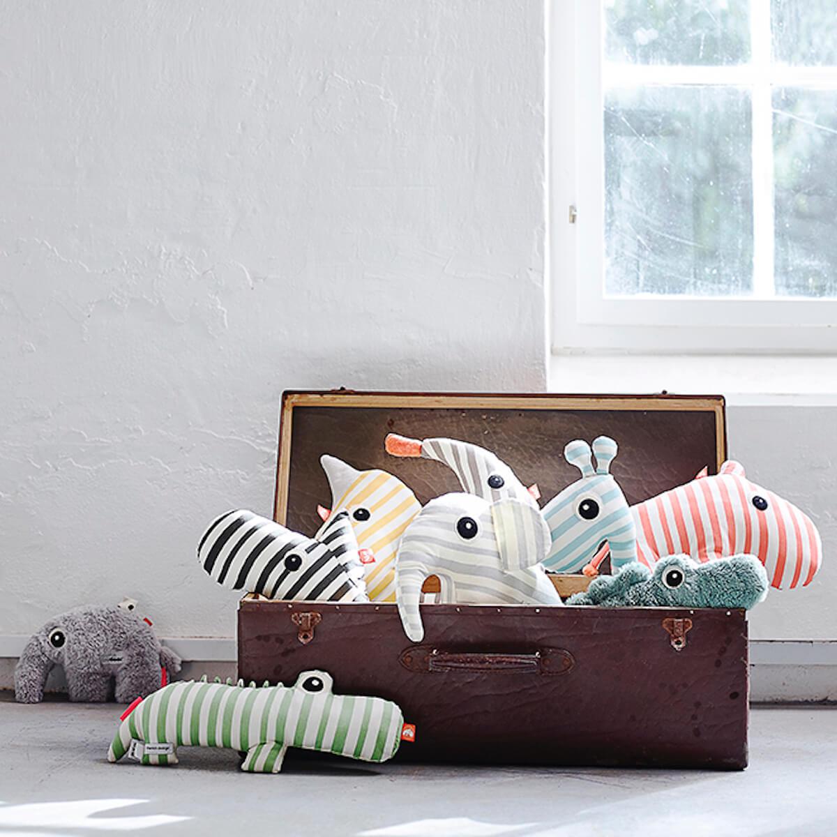 Kuscheltier Krokodil CROCO Done by Deer grün