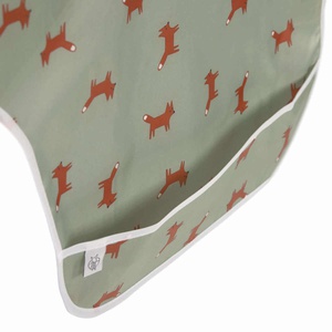 Lätzchen mit langen Ärmeln 2tlg. ass. Kleiner Waldfuchs Laessig