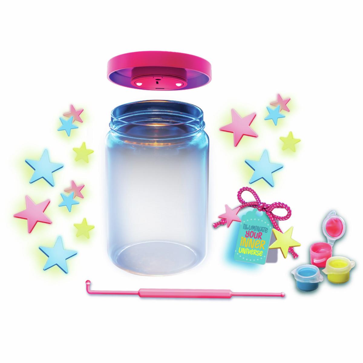 Leuchtendes Glas voller Galaxien 4M