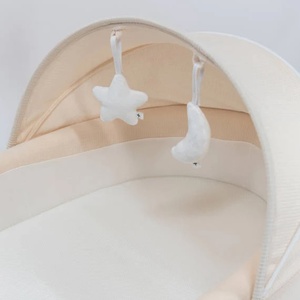 Mond- und Sternspielzeug für das Neugeborenen-Nest Bamboom
