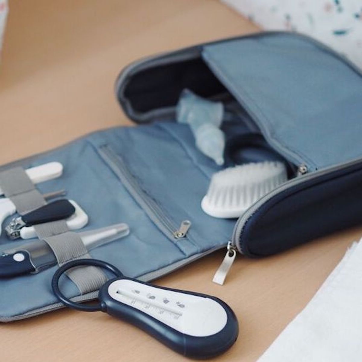 Neceser de Baño 9 Accesorios Night Blue beaba