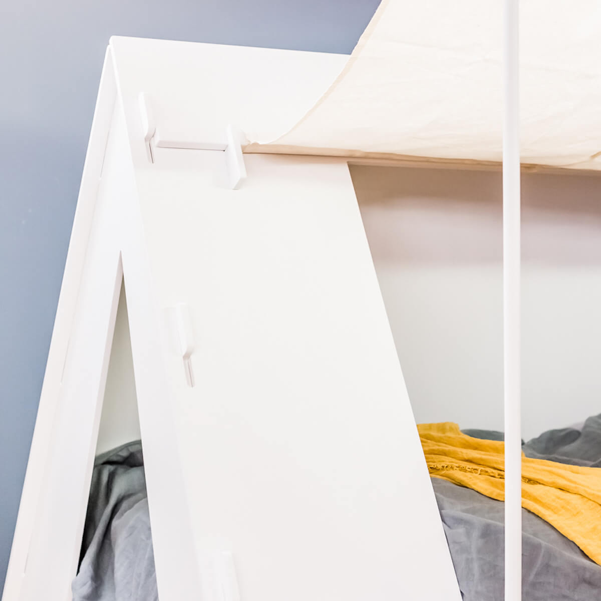 Niedrigbett mit Schublade 90x200cm TENTE Mathy by Bols puderrosa