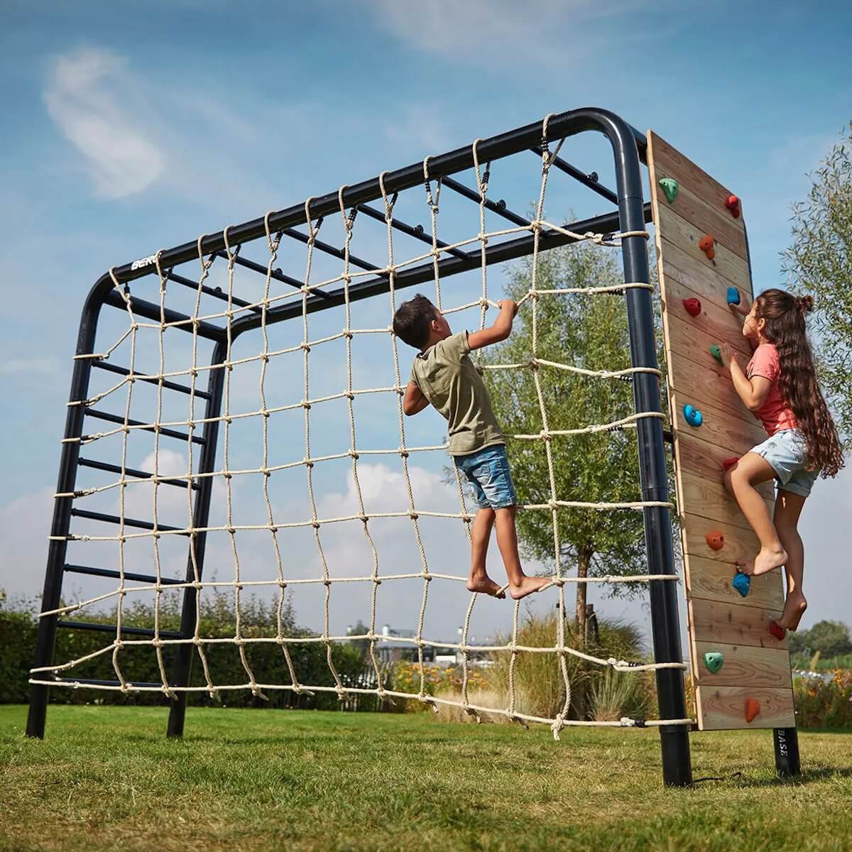 Playbase Climbing Wall BERG
