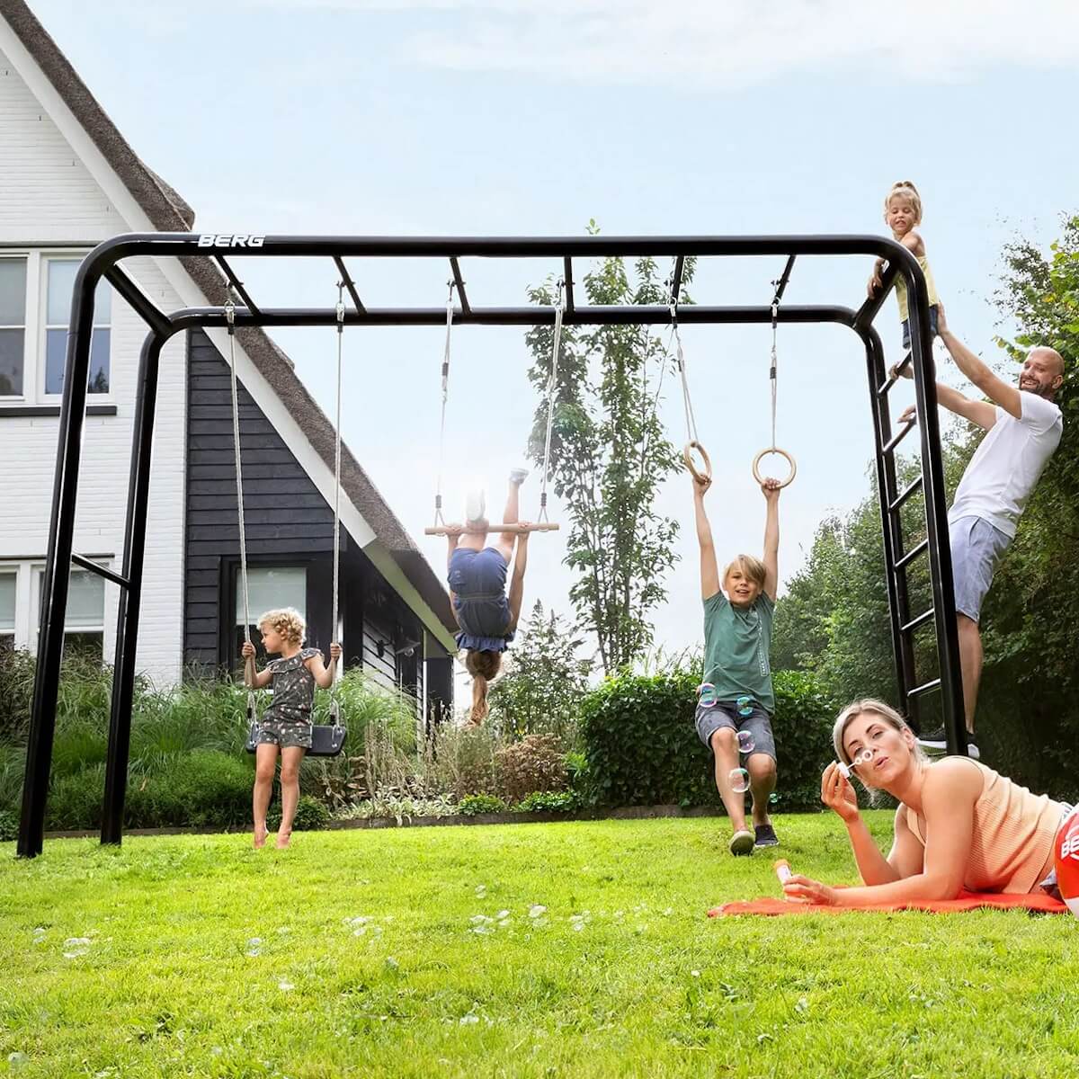 Playbase Wooden trapeze BERG