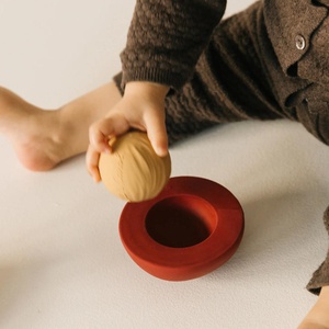  Quietschball-Stapelspielzeug CHERRY Oli und Carol