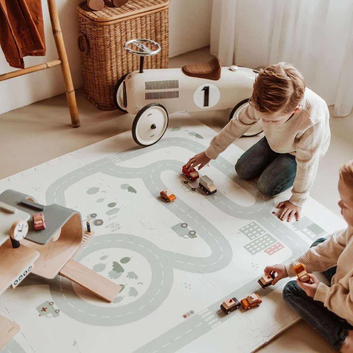 Road EEVAA Play&go grau, grün, orange