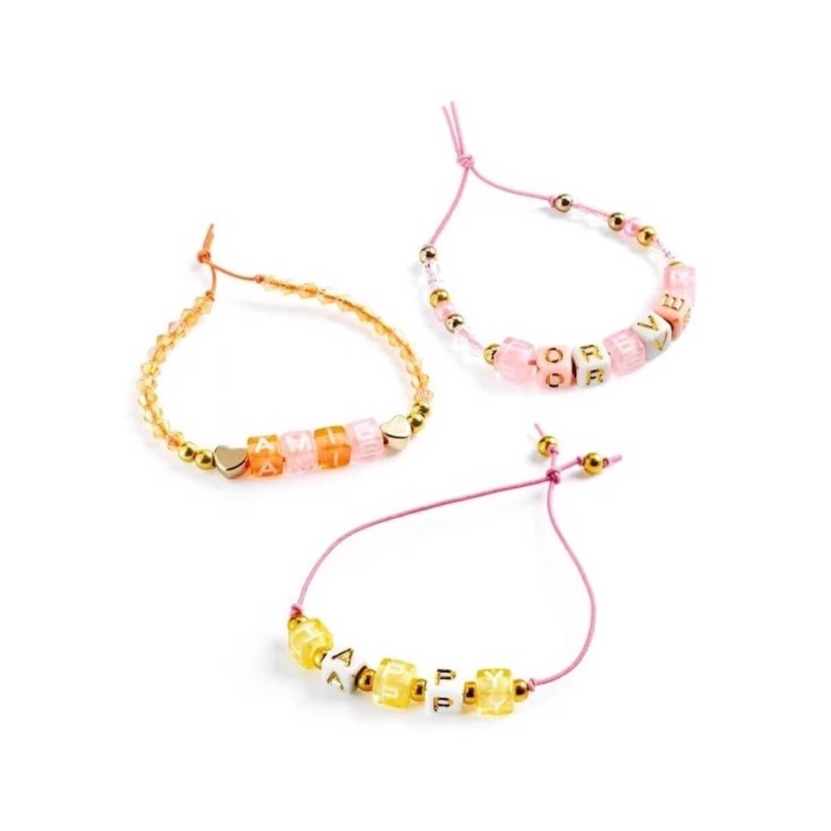 Schmuck basteln mit goldenen Buchstaben Djeco