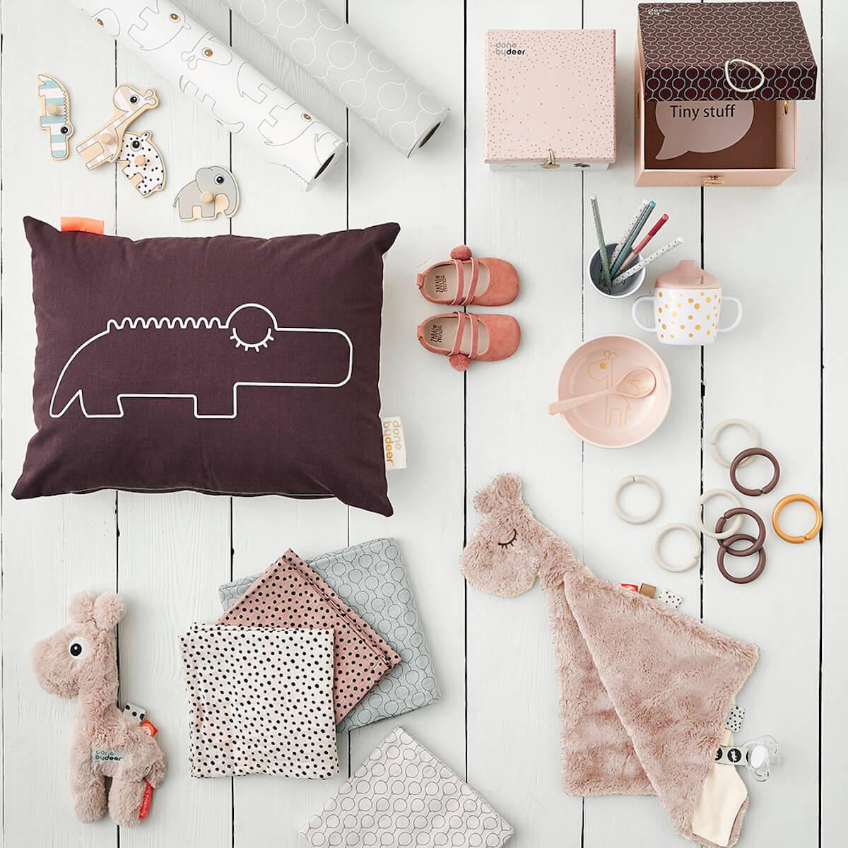 Schnuffeltuch Giraffe CUTE Done by Deer rosa