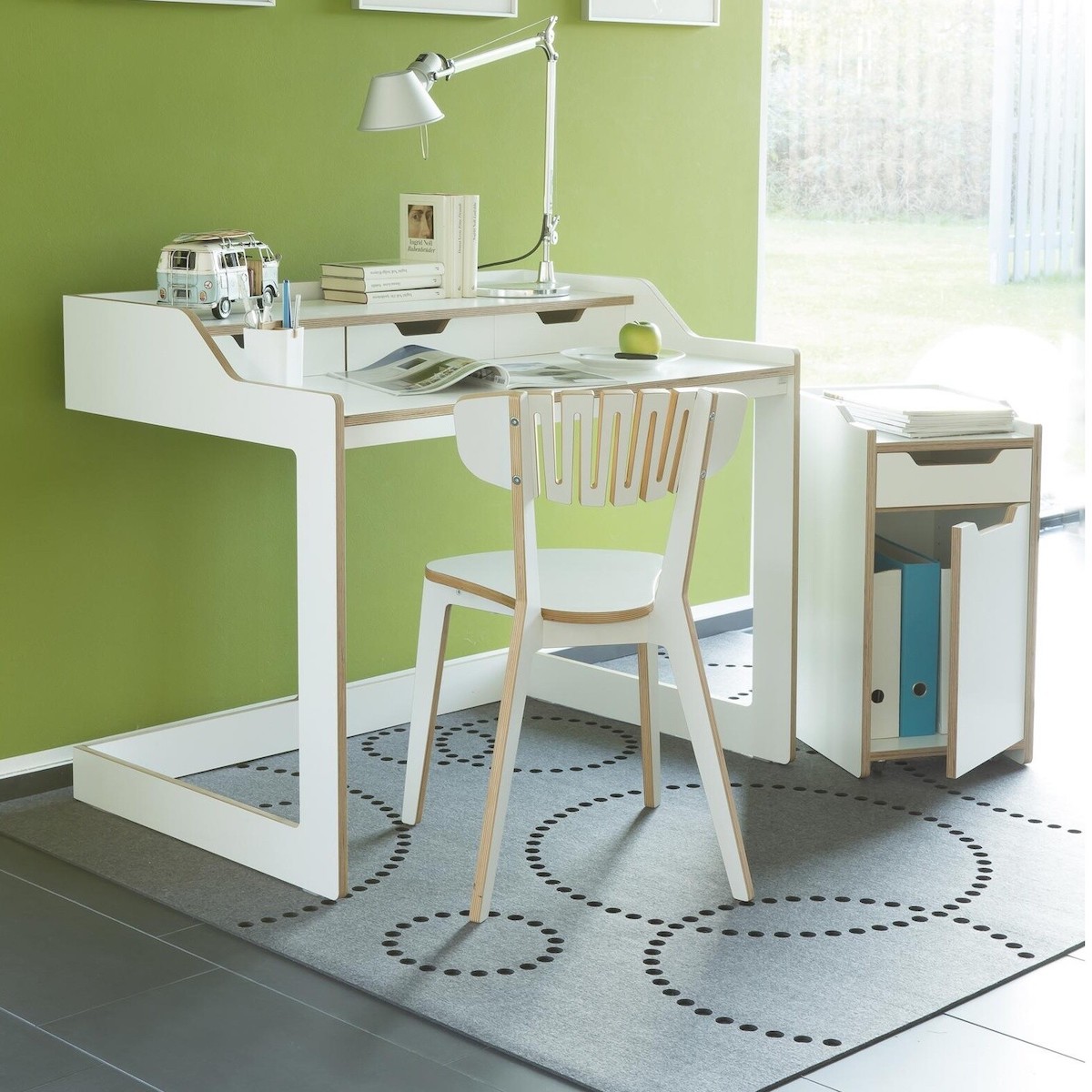 Sekretärin PLANE Müller Small Living weiß