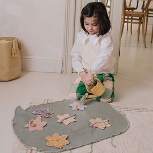 Sensorisches Buch GREEN TOY set Flower Garden Lorena Canals