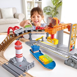 Set de carga marítima y ferroviaria Hape