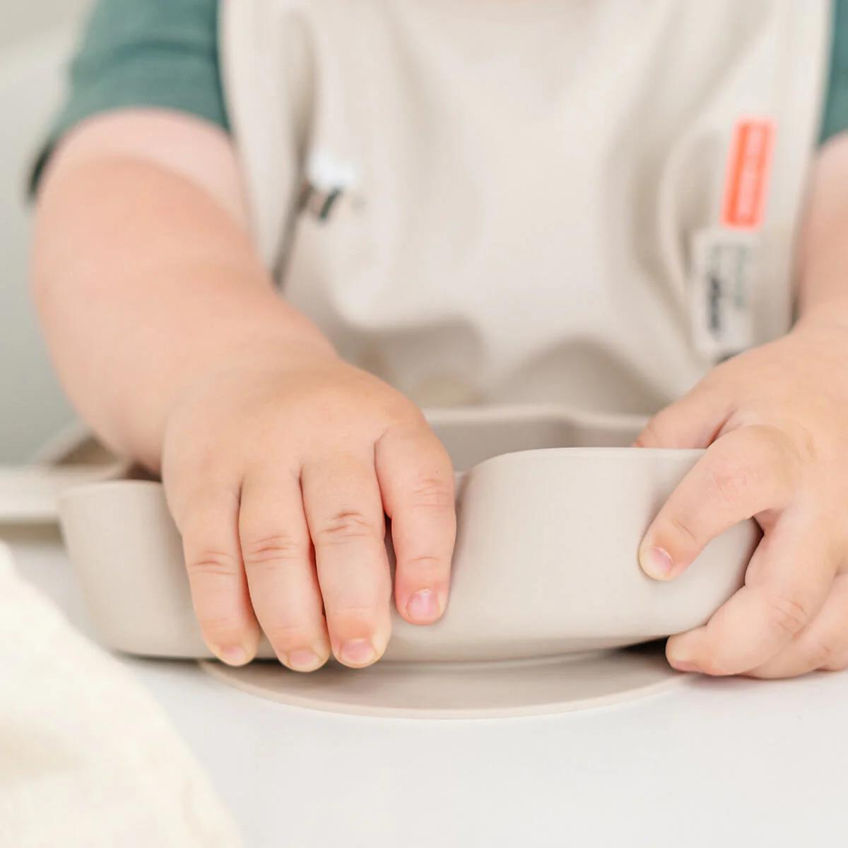 Silikon Stick&Stay Schüssel Sheepy Done von deer Sand