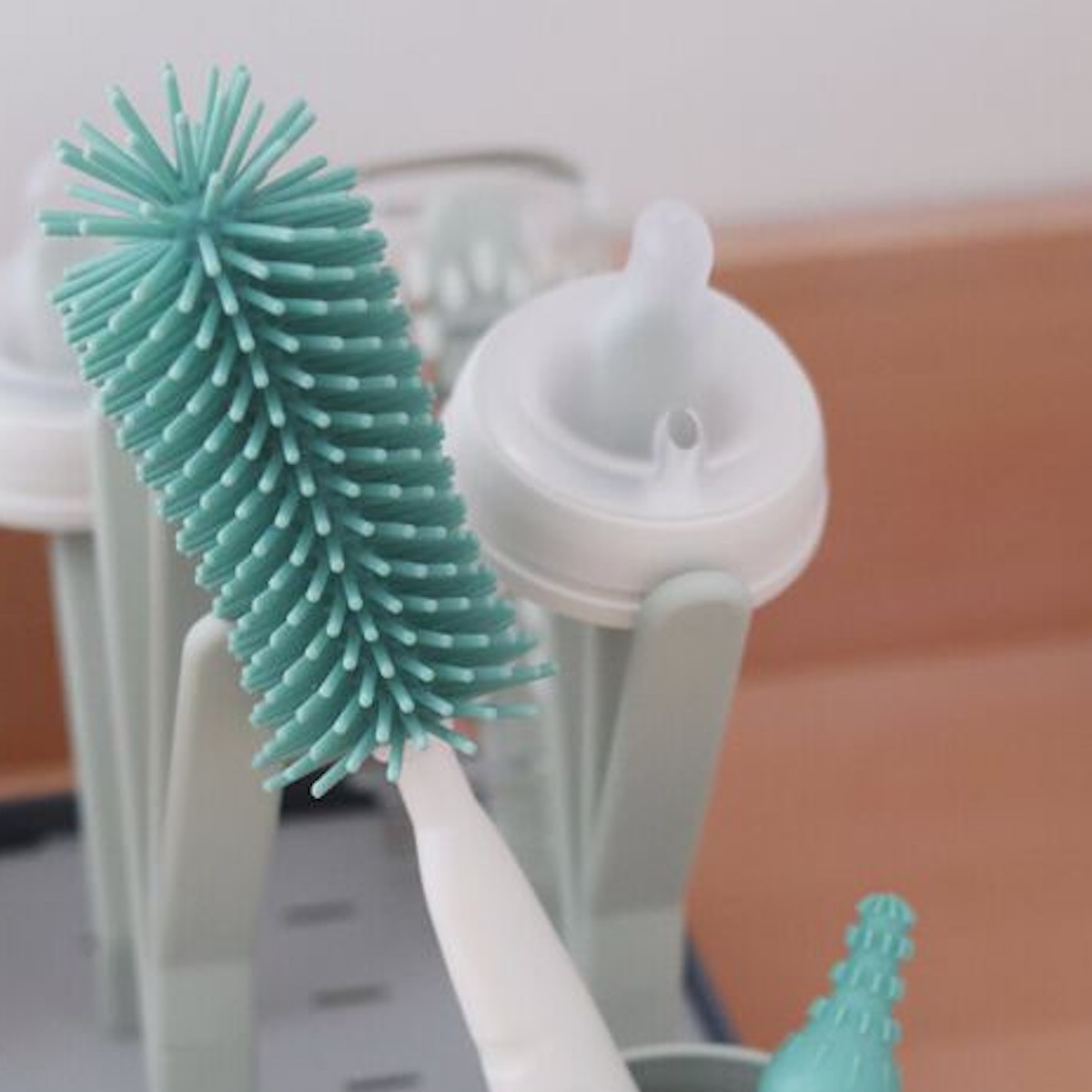 Silikonbürste Beaba sage green