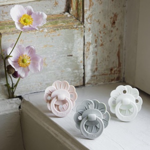 Silikonschnuller 3M+ BINKY BLOOM Elodie mineral green