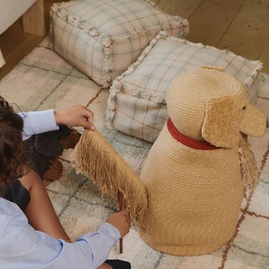 Sitzkissen 40x40x20cm HANDLOOM Wouf wouf Lorena Canals blue sage