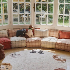 Sitzkissen 40x40x20cm HANDLOOM Wouf wouf Lorena Canals blue sage