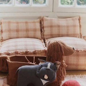 Sitzkissen 40x40x20cm HANDLOOM Wouf wouf Lorena Canals rose