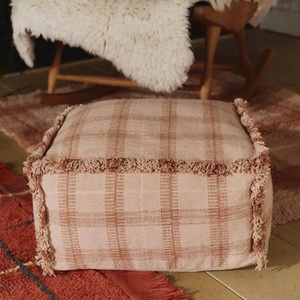 Sitzkissen 40x40x20cm HANDLOOM Wouf wouf Lorena Canals rose