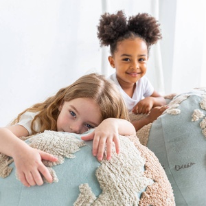 Sitzpouf WORLD MAP Lorena Canals