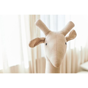 Sitzsack Plüsch GIRAFE Linen beige Childhome