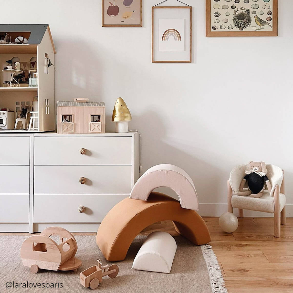 Spielkissen MILO Charlie Crane Rosenholz