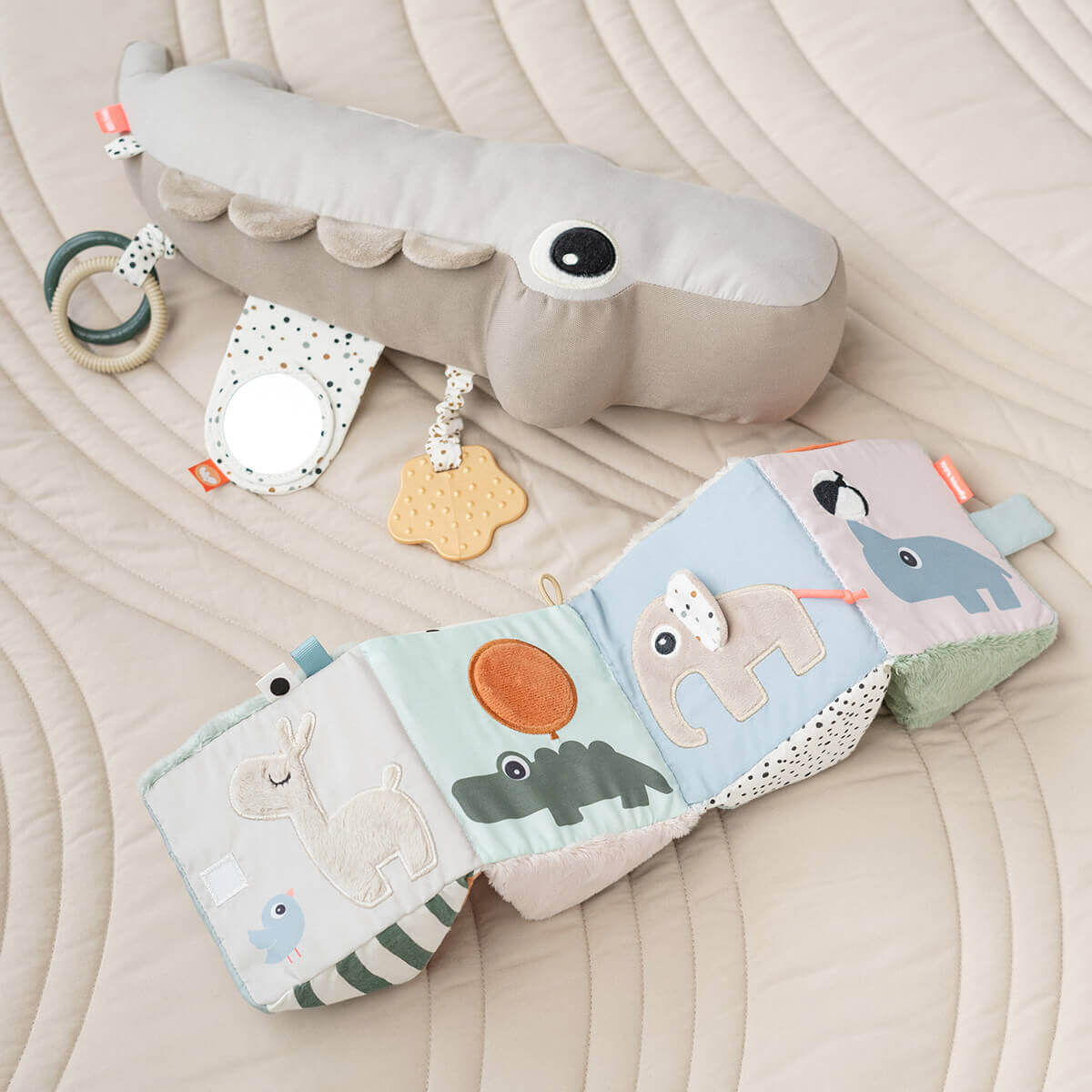 Spielwürfel ausklappbar Done by Deer