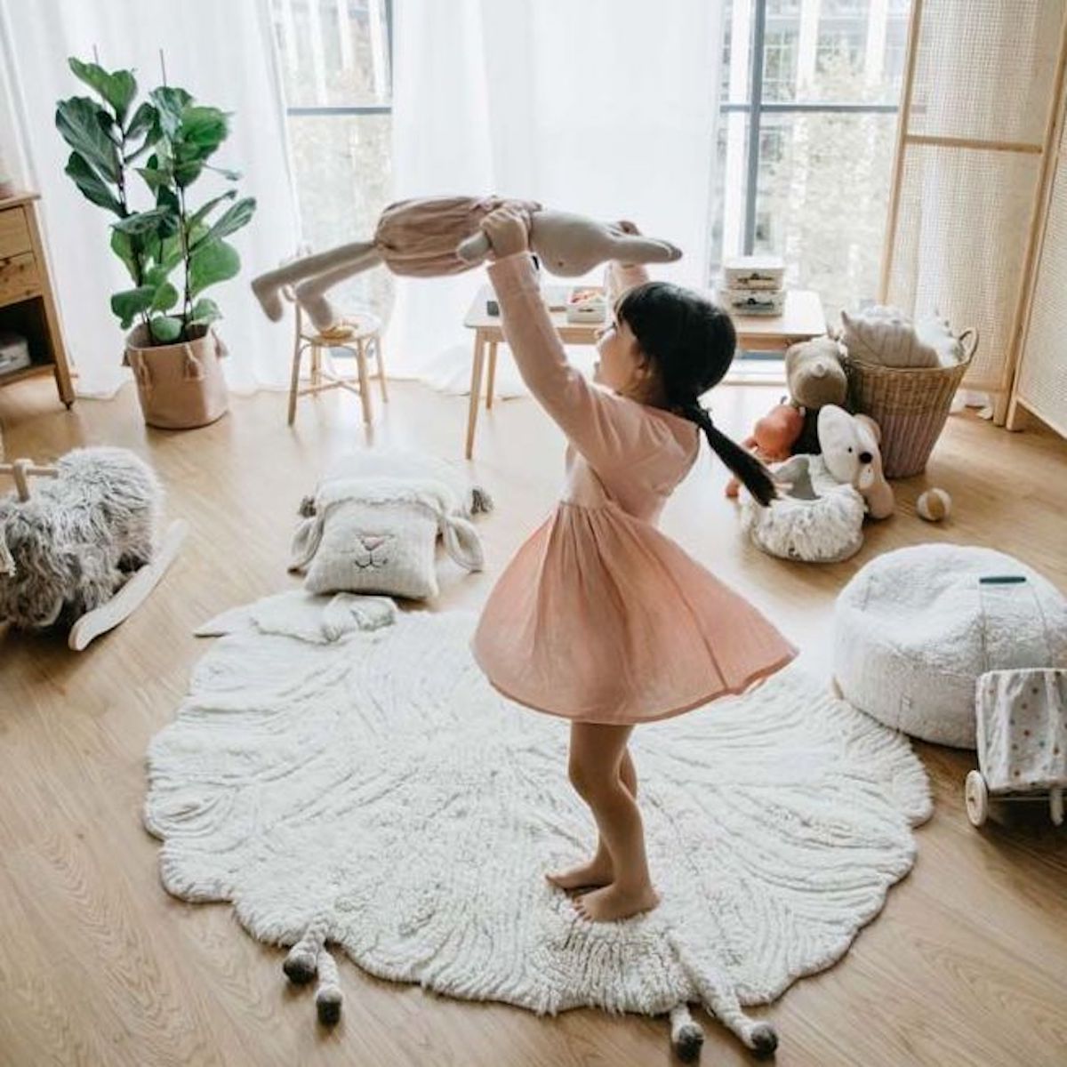 Teppich Wolle 120 x 170cm Pink Nose Sheep Lorena Canals