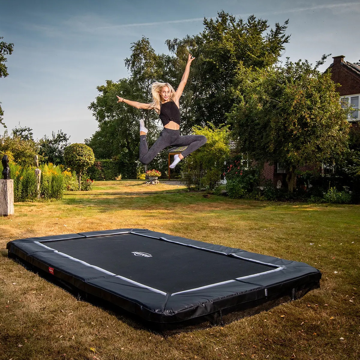 Trampolin 330cm InGround ULTIM FAVORIT + Safety Net Comfort Berg grey