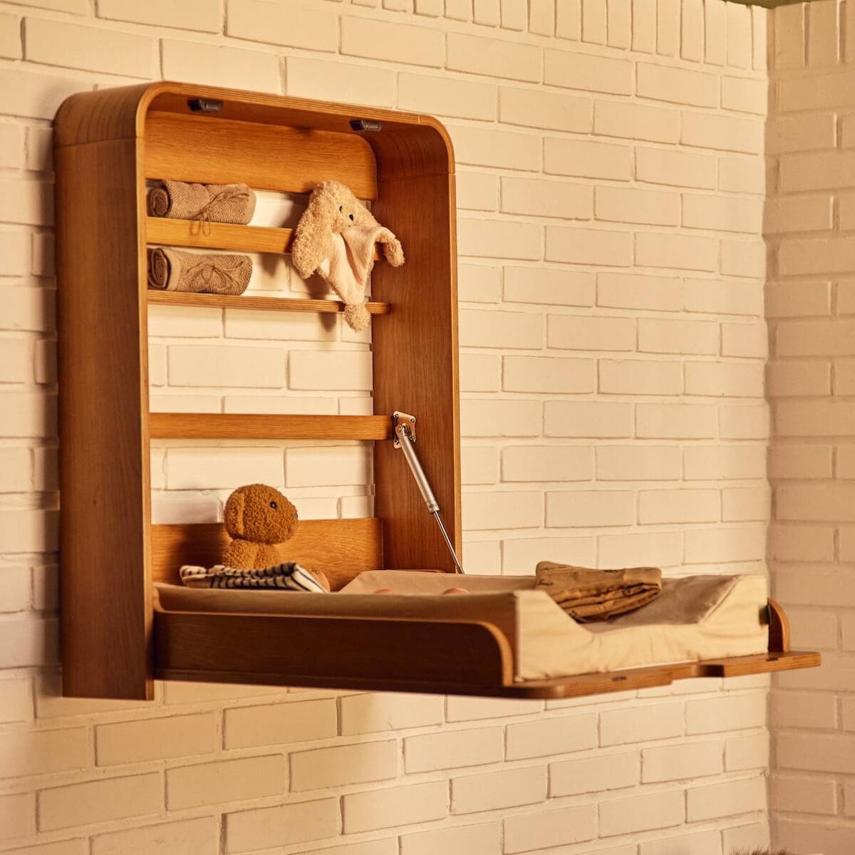 Wall hanging Chaging unit NOVA Flexa Oak Veneer Plywood