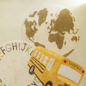 Waschbarer Teppich 120 cm RugCycled WELTKARTE Lorena Canals