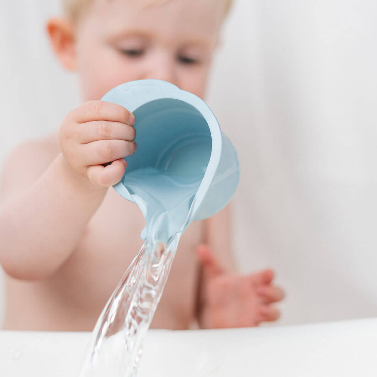 Wasser spielen & stapeln Tassen 3 Stück Elphee Farbe mischen Done by Deer