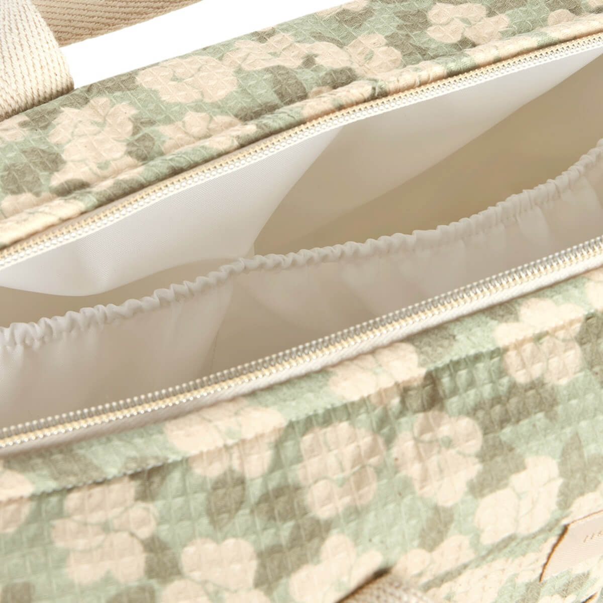 Wasserdichte Wickeltasche GALA 35x27x14cm Nobodinoz Green Sakura