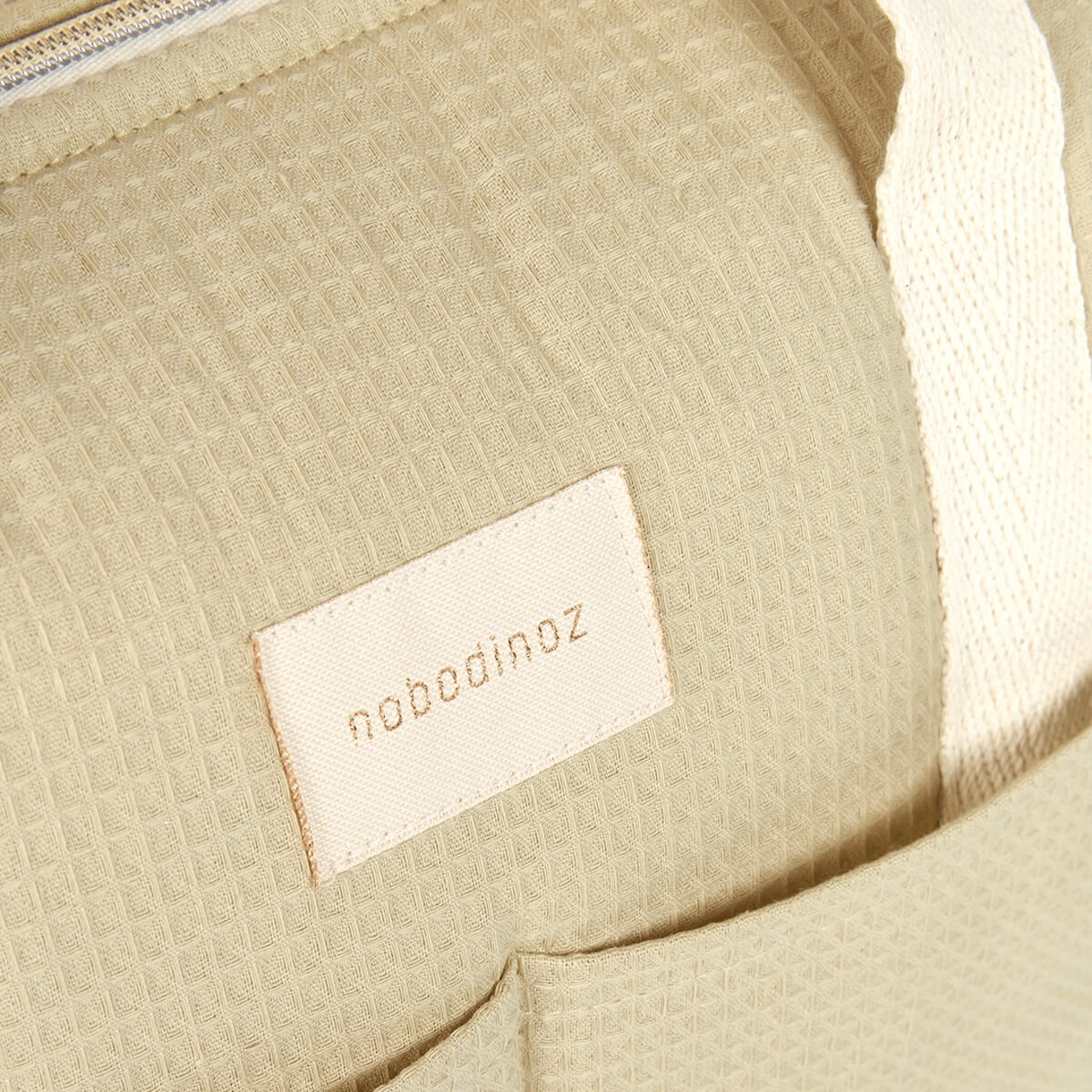 Wasserdichte Wickeltasche GALA 35x27x14cm Nobodinoz Green Tea