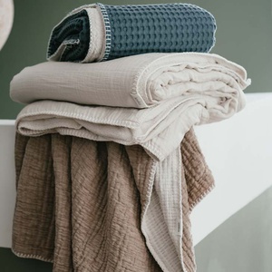 Wiegendecke Rivoli Koeka caffe