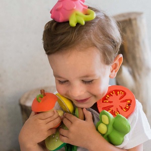 Zahnungshilfe Renato the Tomato Oli & Carol